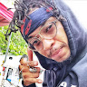 Meet your Posher, Marc